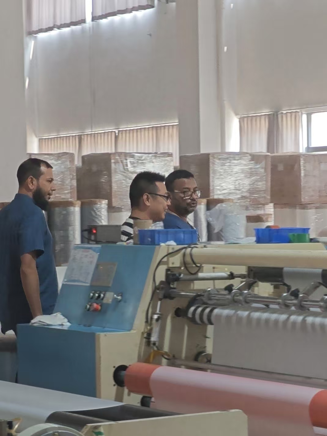 Mexikanische Kunden kommen zur Inspektion und Zusammenarbeit in unsere Fabrik